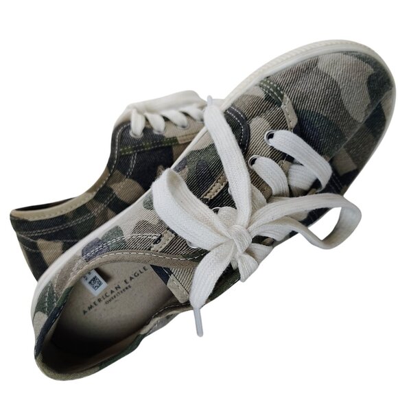 American Eagle Camouflage Platform Sneakers | Size 6 | Camo Canvas Lace-Up - Picture 5 of 6